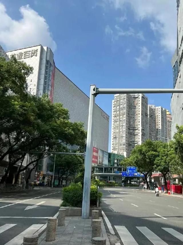 常年下雨的城市（我的城市下雨了）(2)